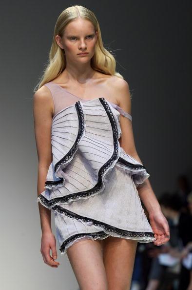 Louise Goldin Runway: Spring/Summer 2010 - London Fashion Week