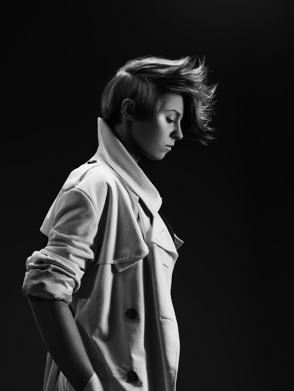 Journée Spéciale • La Roux - I'm Not Your Toy (Live on GMTV)