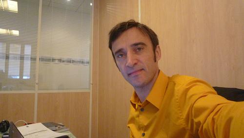 28/09/2009New shirt: feel yellow mood!Nouvelle chemise: j...