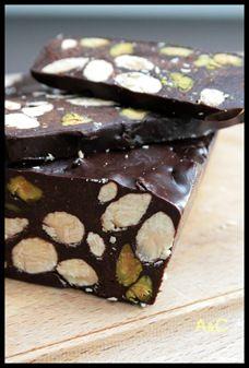 Nougat au chocolat, amandes et pistaches (3)