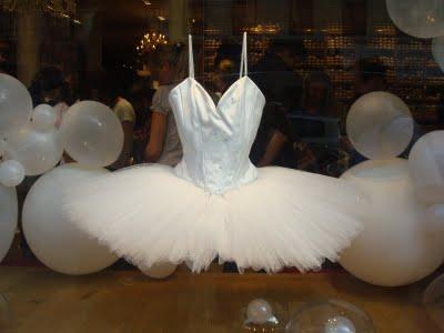 Voyager à Paris.... et connaître Repetto