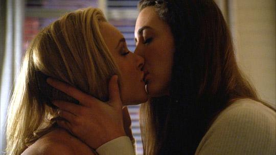 [Heroes] Lesbian Kiss Hayden Panettiere and Madeline Zima