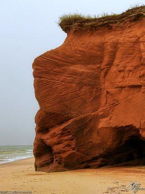 arrête de ramer , t'attaques la falaise!