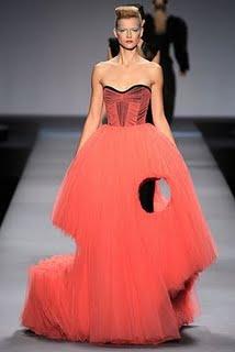 VIKTOR&ROLF; SS2010 PARISIAN SHOW