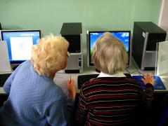 Cyber seniros chiifres clés marché des seniors en France