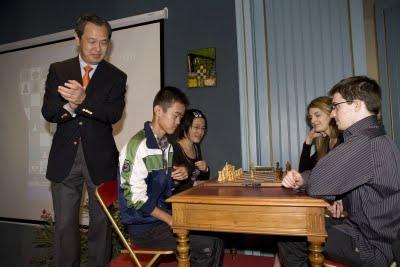 Joueurs et officiels au château de Villandry © Chess & Strategy