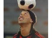 Ronaldinho vainqueur Golden Foot 2009!