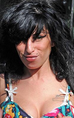 Amy Winehouse se fait refaire les seins !