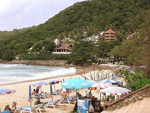 Phuket: La plage de Nai Harn Beach