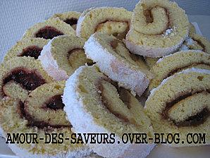 SWISS ROLL OU GÂTEAU ROULE A LA CONFITURE