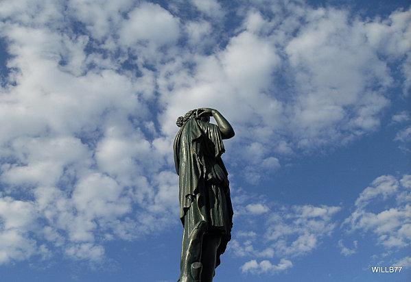 ce concept de bonheur...