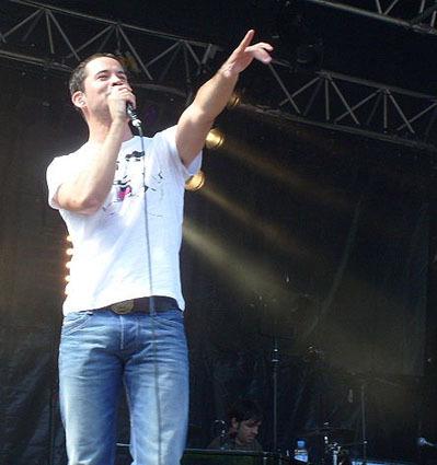 Emmanuel Moire . le coming-out d’un Adulte et sexy