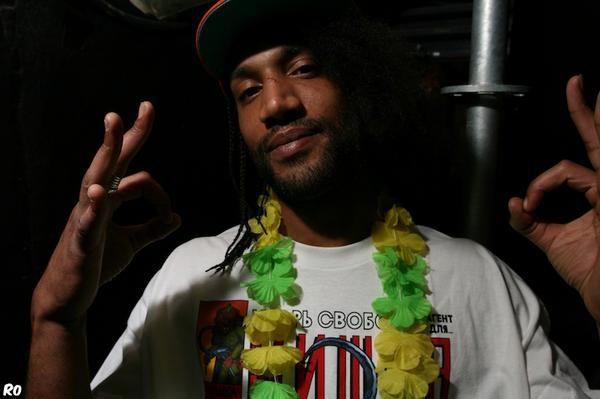 Feadz - Hawaian Smurf (Marvy Da Pimp ghettotech edit)