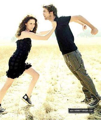 Robert Pattinson et Kristen Stewart s'affichent au grand jour