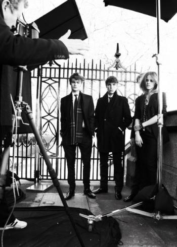 Emma Watson: les coulisses du shoot BURBERRY