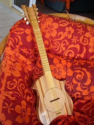 Fabrication d'un Ukulele...enfin terminé.....(partie 2)
