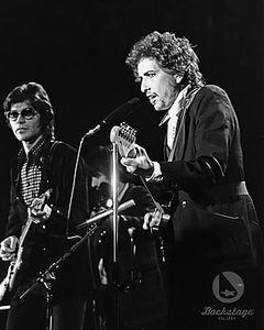 Bob_Dylan_The_Band_pictures_1974_CA_3062_032_l