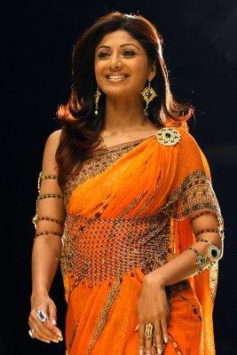 Le styliste Tarun Tahiliani habillera Shilpa le jour de son mariage.