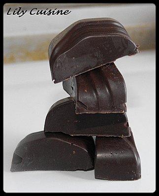 Chocolat noir aux dattes