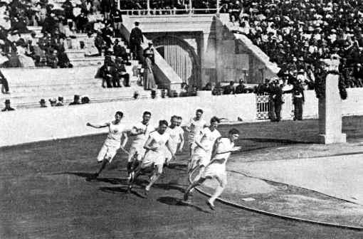 Larrivée du 800 m aux jeux Olympiques de Paris, en 1900. Culver Pictures Encarta. JANIN Marie.