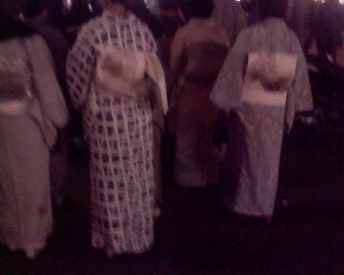 Kimonos avenue de l'Opera