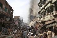 Un attentat frappe le marché de Peshawar(2)