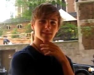 Alex Watson, se lance dans le mannequinat tout comme sa soeur Emma