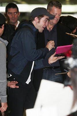 Robert Pattinson au Japon pour la promo de New Moon