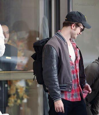Robert Pattinson a quitté le Japon