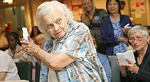 Quand mamie péte un plomb !!!