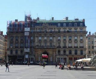 Bon plan : 2 boutiques éphémères à Lyon !