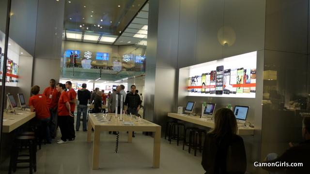 L'AppleStore ouvre ses portes au Louvre