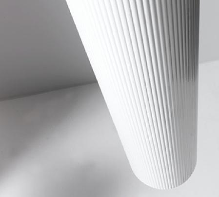 Un radiateur suspendu au plafond