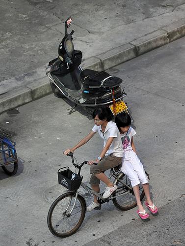 Premier jour à Moyan – le 7 octobre 2009