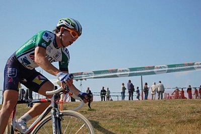 CYCLO CROSS DE LOCTUDY=YANN LEQUEAU ( LEUCENIE ESPOIR QUIMPER)