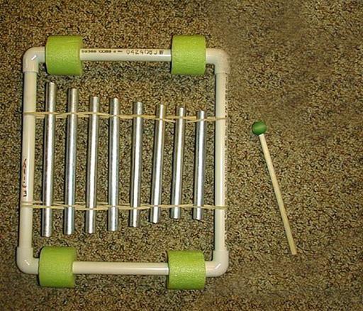 Un inventeur d' instruments de musique