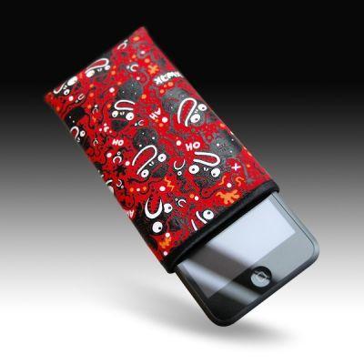 tribbes-iPhone-sleeve-01.jpg