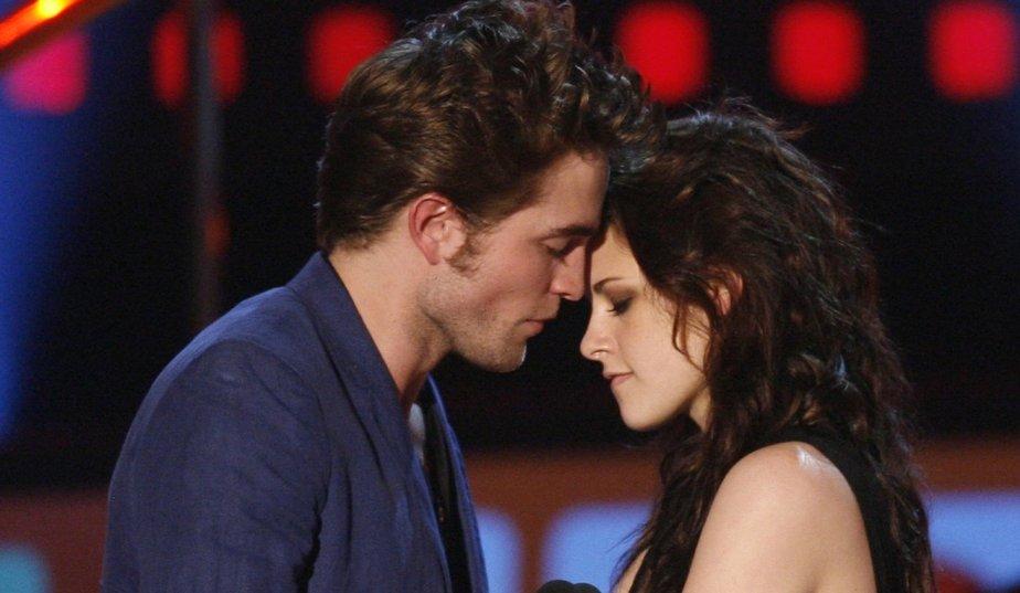 Robert Pattinson et Kristen Stewart ... ils nient encore ... et encore !