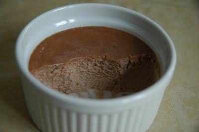 Petites crèmes au nutella (ou comment recycler ses jaunes d'oeufs)