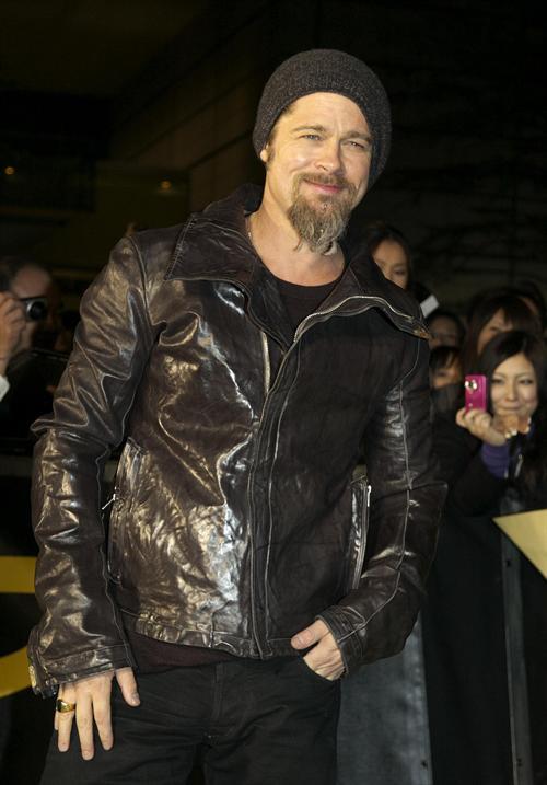 Brad Pitt a adopté le look de bucheron ! - Paperblog