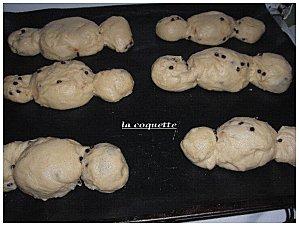 des coquilles et du chocolat chaud.