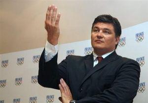 Quel macho êtes-vous ? david_douillet_et_gilbert_montagne_se_lancent_dans_la_politique