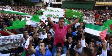 Union sacrée en Algérie derrière l’équipe nationale de football