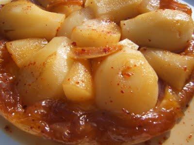 Tatin de poires  au sirop de gingembre et piment d'Espelette