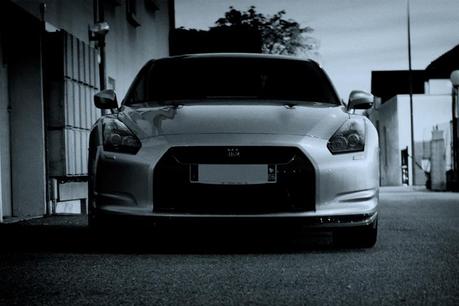 nissan-skyline-gt-r-r35 nissan-skyline-gt-r-r35