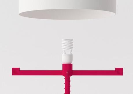 Lampe “Screw me” by Jonathan Rowell