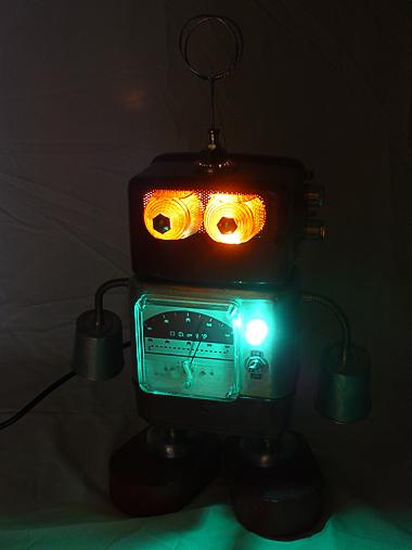 SpaceHunter - Lampe-robot
