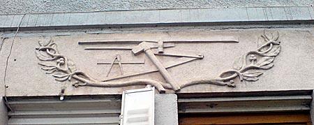 Un emblème de charpentier à Louhans (71)
