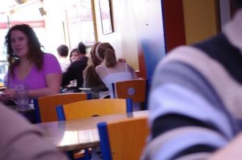 Emma Watson dans un café à Brown ?