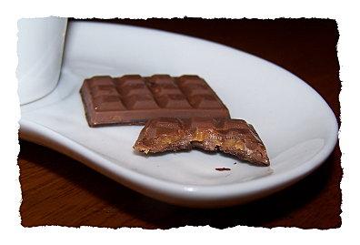 Mini tablettes chocolat cannelle, pâte de spéculoos.